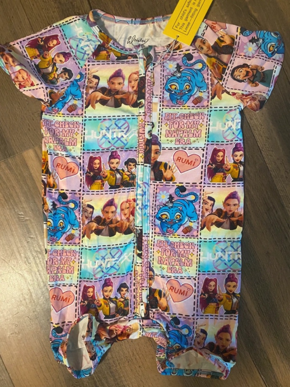 2t bamboo shortie KPOP NWT